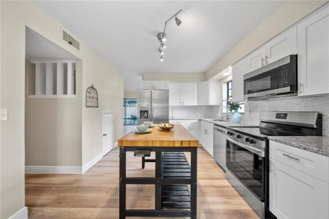 Купить виллу или дом в Тампа, Флорида 4 комнаты, 172.8м2, № 1771783 - фото 12