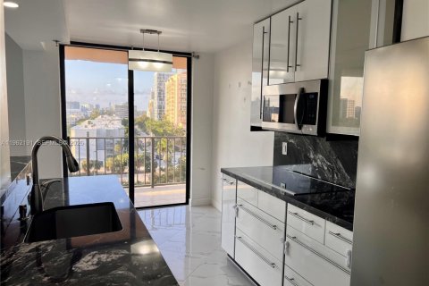 Copropriété à louer à Sunny Isles Beach, Floride: 2 chambres, 140 m2 № 2024900 - photo 10