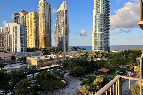 Copropriété à louer à Sunny Isles Beach, Floride: 2 chambres, 140 m2 № 2024900 - photo 3