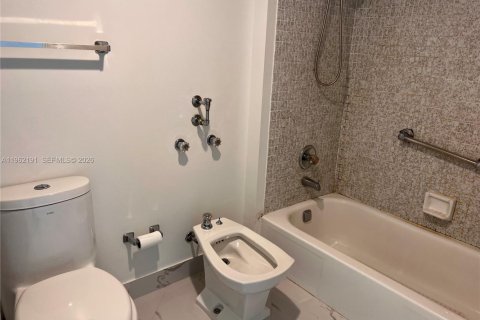 Copropriété à louer à Sunny Isles Beach, Floride: 2 chambres, 140 m2 № 2024900 - photo 20