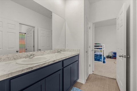 Casa en venta en Port St. Lucie, Florida, 3 dormitorios, 230.96 m2 № 2397305 - foto 18