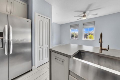 Купить кондоминиум в Плантация, Флорида 2 спальни, 111.95м2, № 2025195 - фото 13