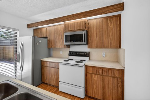 Townhouse in West Palm Beach, Florida 2 bedrooms, 114.83 sq.m. № 2187140 - photo 10