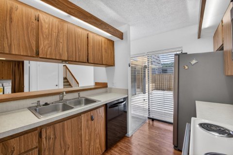 Townhouse in West Palm Beach, Florida 2 bedrooms, 114.83 sq.m. № 2187140 - photo 13
