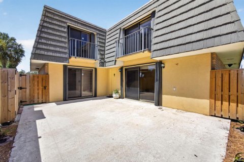 Townhouse in West Palm Beach, Florida 2 bedrooms, 114.83 sq.m. № 2187140 - photo 5