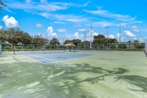 Townhouse in West Palm Beach, Florida 2 bedrooms, 114.83 sq.m. № 2187140 - photo 29