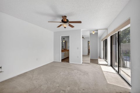 Townhouse in West Palm Beach, Florida 2 bedrooms, 114.83 sq.m. № 2187140 - photo 15