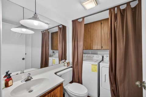 Townhouse in West Palm Beach, Florida 2 bedrooms, 114.83 sq.m. № 2187140 - photo 14
