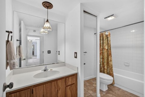 Townhouse in West Palm Beach, Florida 2 bedrooms, 114.83 sq.m. № 2187140 - photo 24