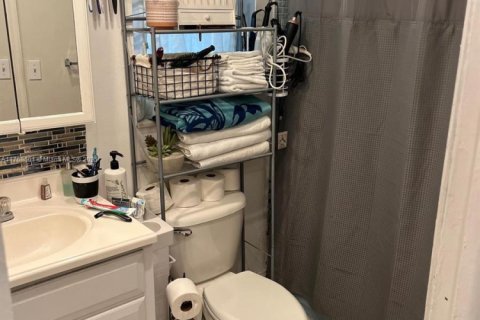 Condo in Sunrise, Florida, 1 bedroom  № 1704761 - photo 6