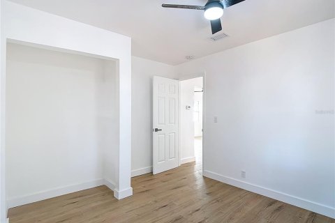 Villa ou maison à louer à Tampa, Floride: 2 chambres, 83.15 m2 № 2298417 - photo 17