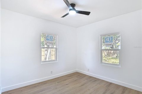 Villa ou maison à louer à Tampa, Floride: 2 chambres, 83.15 m2 № 2298417 - photo 15