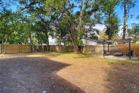 Villa ou maison à louer à Tampa, Floride: 2 chambres, 83.15 m2 № 2298417 - photo 30