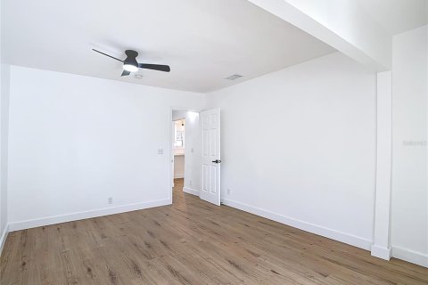Villa ou maison à louer à Tampa, Floride: 2 chambres, 83.15 m2 № 2298417 - photo 21