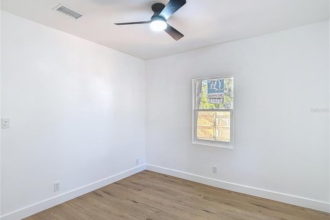 Villa ou maison à louer à Tampa, Floride: 2 chambres, 83.15 m2 № 2298417 - photo 18