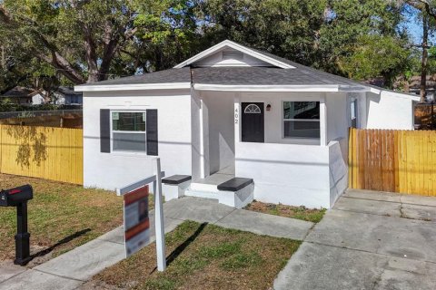 Villa ou maison à louer à Tampa, Floride: 2 chambres, 83.15 m2 № 2298417 - photo 2
