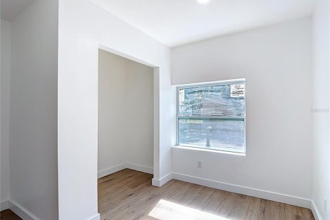 Villa ou maison à louer à Tampa, Floride: 2 chambres, 83.15 m2 № 2298417 - photo 23