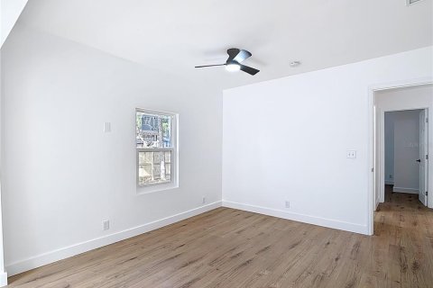 Villa ou maison à louer à Tampa, Floride: 2 chambres, 83.15 m2 № 2298417 - photo 22