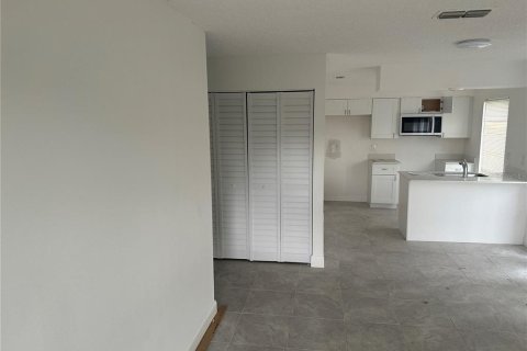 Apartamento en alquiler en Ocala, Florida, 2 dormitorios, 80.64 m2 № 1908242 - foto 2