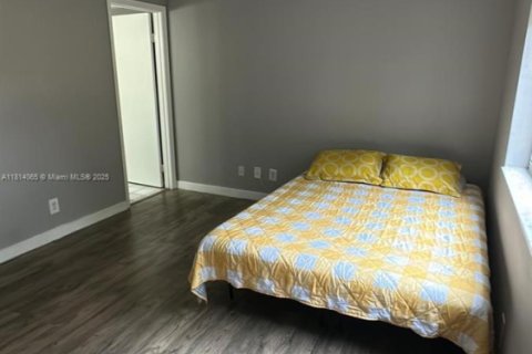 Condo in Pompano Beach, Florida, 2 bedrooms  № 1762831 - photo 5