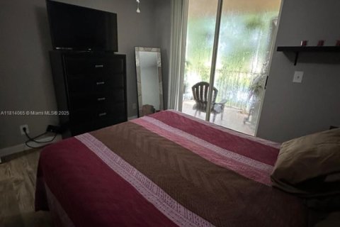 Condo in Pompano Beach, Florida, 2 bedrooms  № 1762831 - photo 7