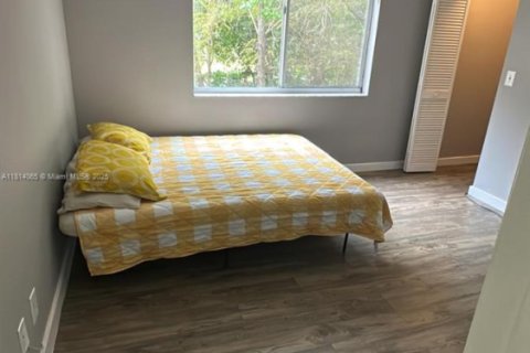 Condo in Pompano Beach, Florida, 2 bedrooms  № 1762831 - photo 4