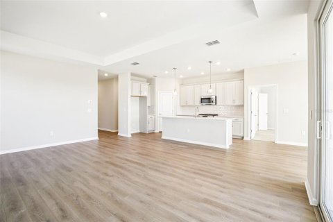 House in Parrish, Florida 4 bedrooms, 177.81 sq.m. № 2094424 - photo 16