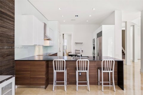 Купить виллу или дом в Холливуд, Флорида 5 спален, 400.87м2, № 2046415 - фото 9