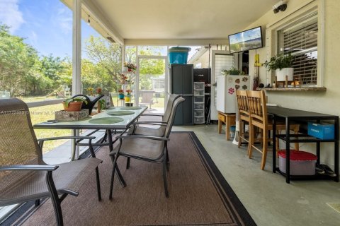 Casa en venta en Tamarac, Florida, 2 dormitorios, 80.27 m2 № 1617435 - foto 14