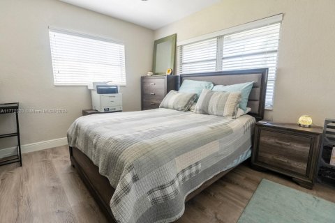 Casa en venta en Tamarac, Florida, 2 dormitorios, 80.27 m2 № 1617435 - foto 10