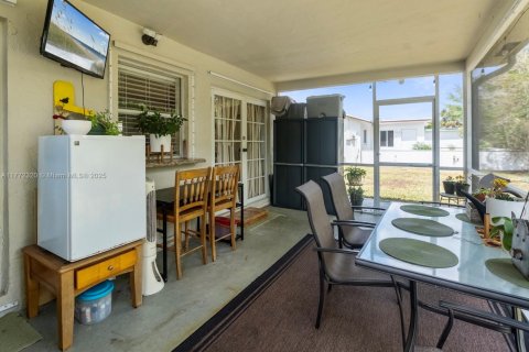 Casa en venta en Tamarac, Florida, 2 dormitorios, 80.27 m2 № 1617435 - foto 15