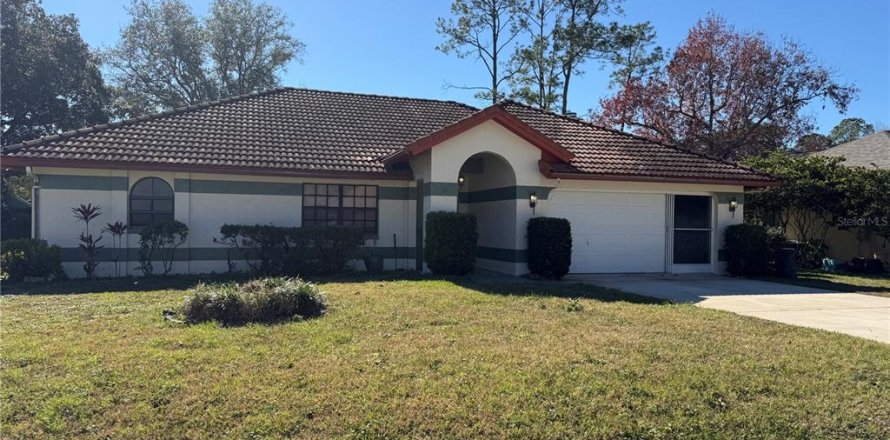 Villa ou maison à Palm Coast, Floride 4 chambres, 195.75 m2 № 2434495