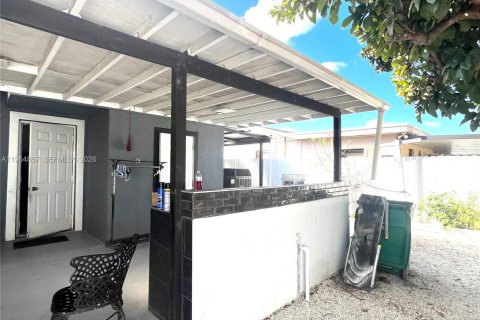 Casa en venta en Miami, Florida, 3 dormitorios, 141.03 m2 № 2028331 - foto 23