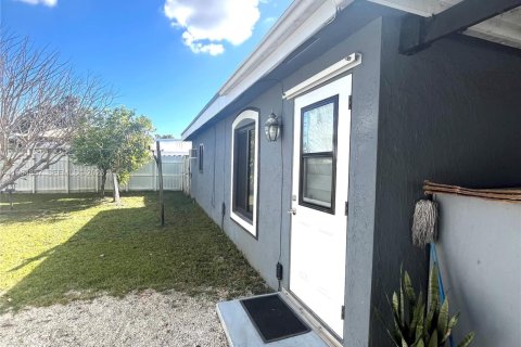 Casa en venta en Miami, Florida, 3 dormitorios, 141.03 m2 № 2028331 - foto 24