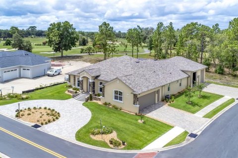 House in Dunnellon, Florida 5 bedrooms, 298.96 sq.m. № 2123318 - photo 4