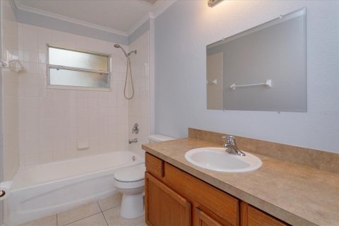 Villa ou maison à louer à Grand Island, Floride: 3 chambres, 137.68 m2 № 2095824 - photo 19
