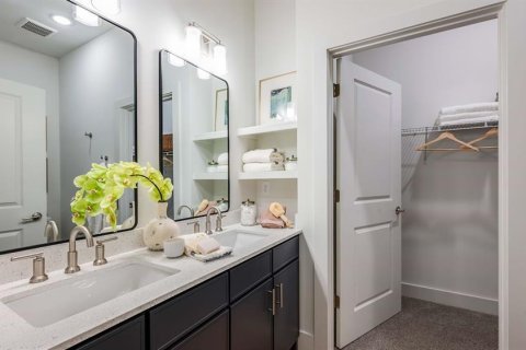 Villa ou maison à louer à Palmetto, Floride: 1 chambre, 68.1 m2 № 2433281 - photo 27