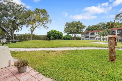 Copropriété à vendre à Pembroke Pines, Floride: 2 chambres, 108.7 m2 № 1975877 - photo 26