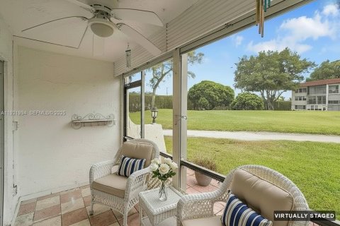 Condominio en venta en Pembroke Pines, Florida, 2 dormitorios, 108.7 m2 № 1975877 - foto 30