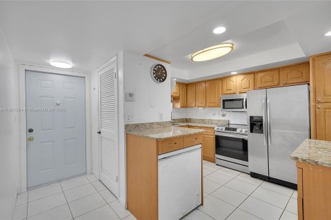 Copropriété à vendre à Pembroke Pines, Floride: 2 chambres, 108.7 m2 № 1975877 - photo 4