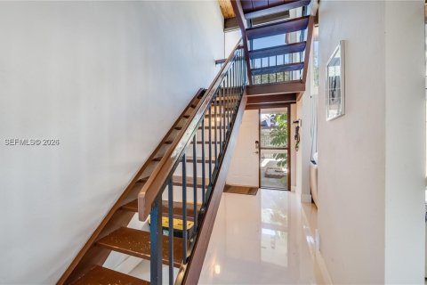 Купить таунхаус в Майами, Флорида 2 спальни, 159.42м2, № 2017729 - фото 2