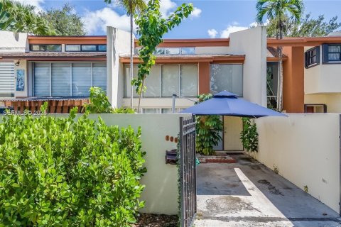 Таунхаус в Майами, Флорида 2 спальни, 159.42м2 № 2017729