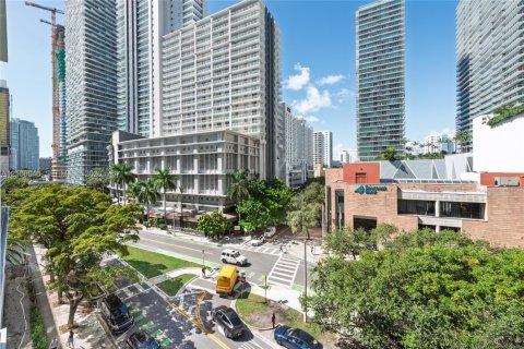 Condominio en alquiler en Miami, Florida, 1 dormitorio, 73.39 m2 № 2422837 - foto 19