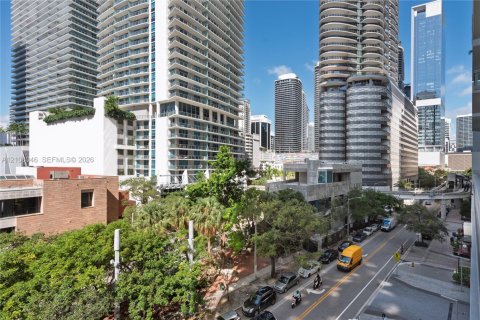 Condominio en alquiler en Miami, Florida, 1 dormitorio, 73.39 m2 № 2422837 - foto 18