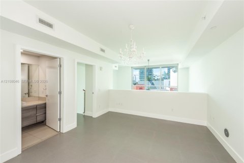 Condominio en alquiler en Miami, Florida, 1 dormitorio, 73.39 m2 № 2422837 - foto 14