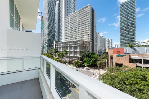 Condominio en alquiler en Miami, Florida, 1 dormitorio, 73.39 m2 № 2422837 - foto 21