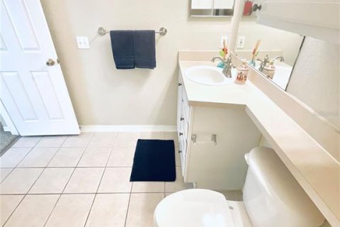 Condo in Maitland, Florida, 2 bedrooms № 2099382 - photo 13