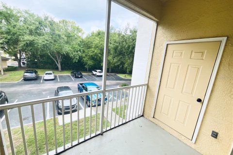 Condo in Maitland, Florida, 2 bedrooms № 2099382 - photo 8