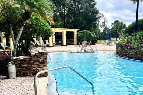 Condo in Maitland, Florida, 2 bedrooms № 2099382 - photo 25