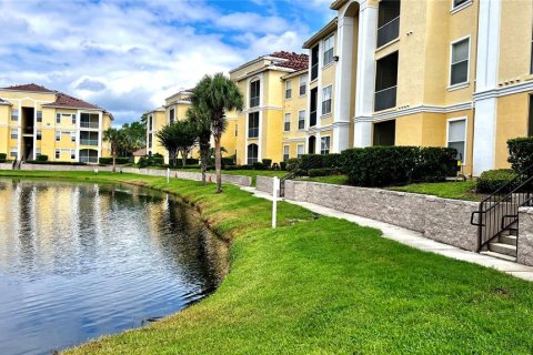 Condo in Maitland, Florida, 2 bedrooms № 2099382 - photo 21